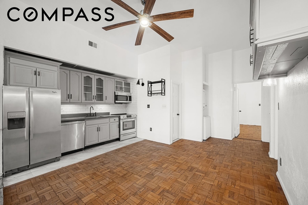 862 W End Avenue - Photo 1