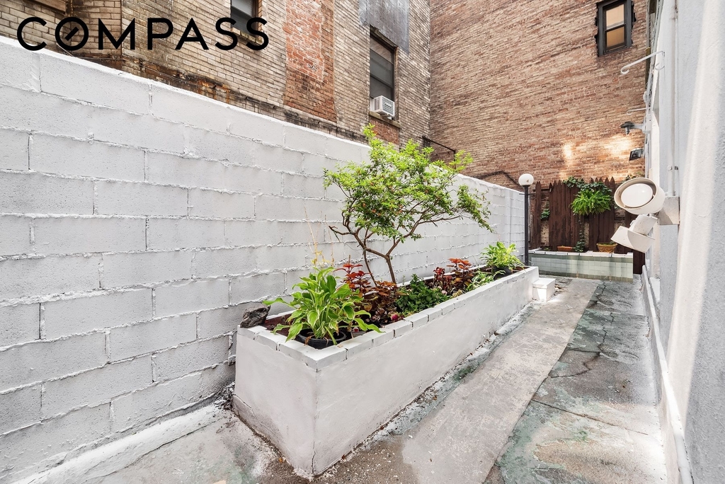 862 W End Avenue - Photo 3