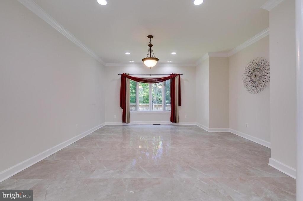 1489 Broadstone Place - Photo 5