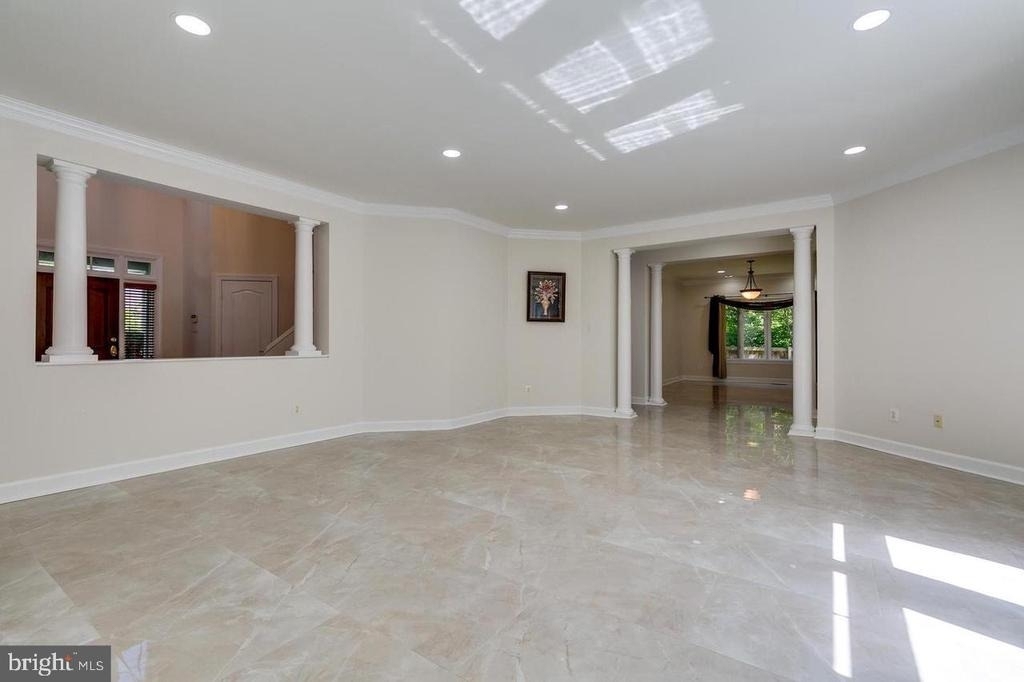 1489 Broadstone Place - Photo 4