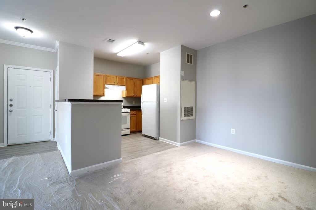 5117 Travis Edward Way - Photo 4