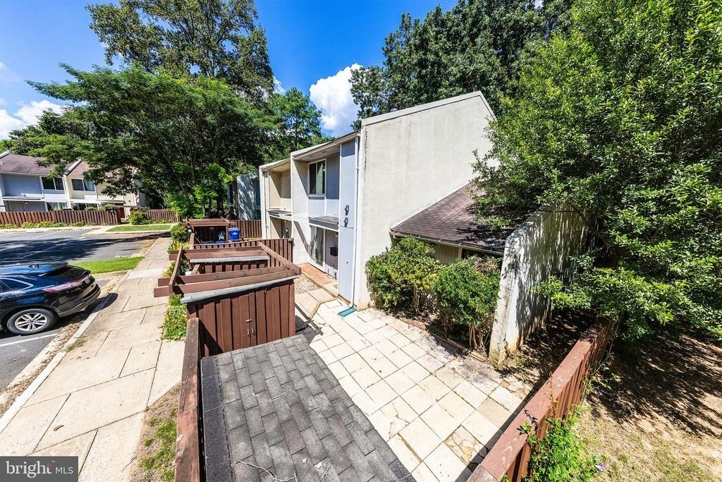 2232 Southgate Square - Photo 34