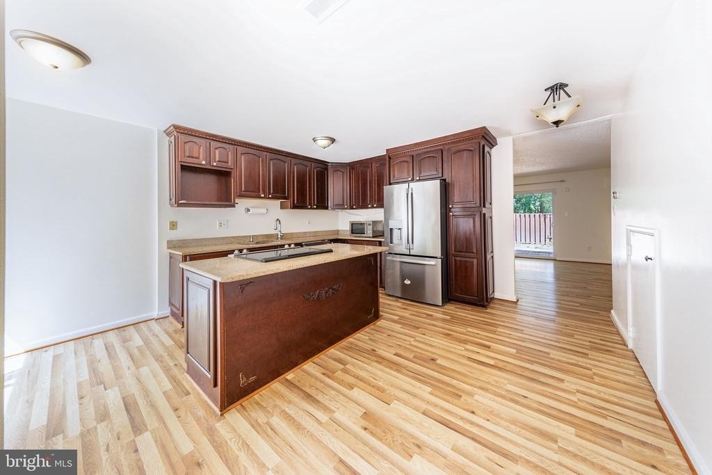 2232 Southgate Square - Photo 26