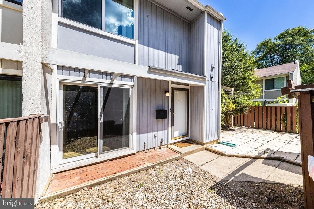2232 Southgate Square - Photo 31