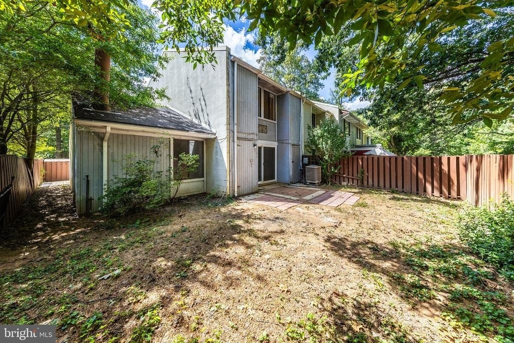 2232 Southgate Square - Photo 28