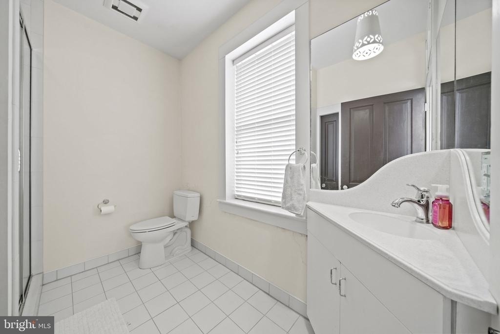 415 William - Photo 11