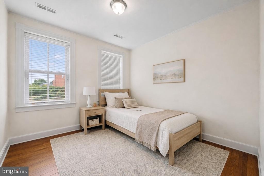 415 William - Photo 12