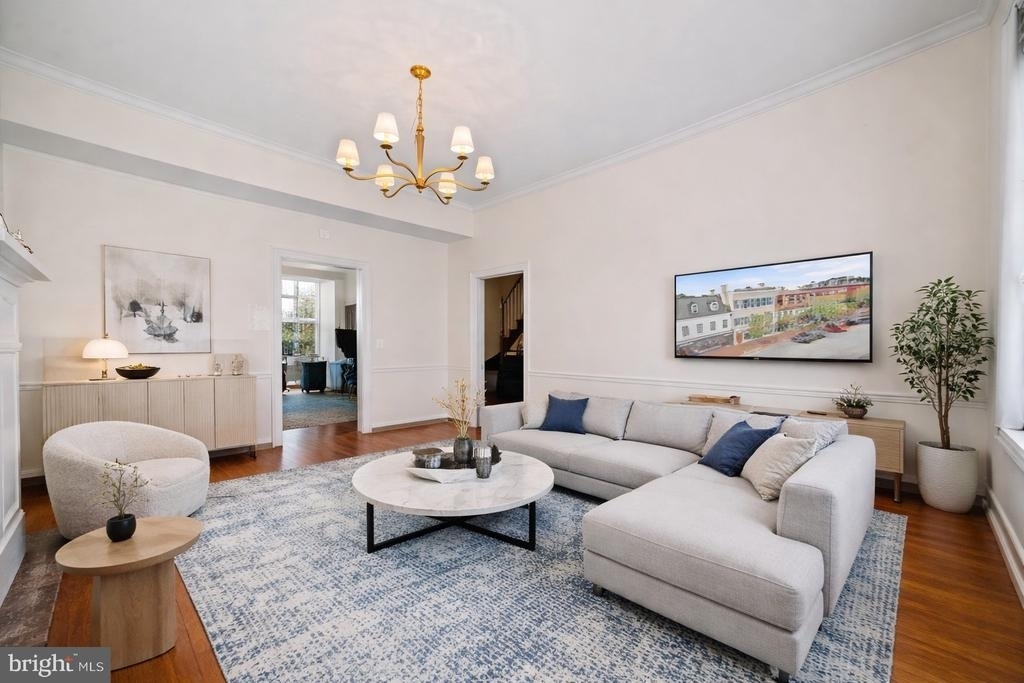 415 William - Photo 2