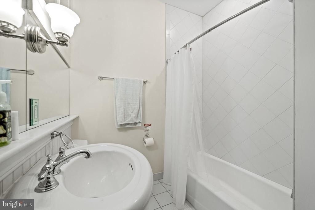 415 William - Photo 9