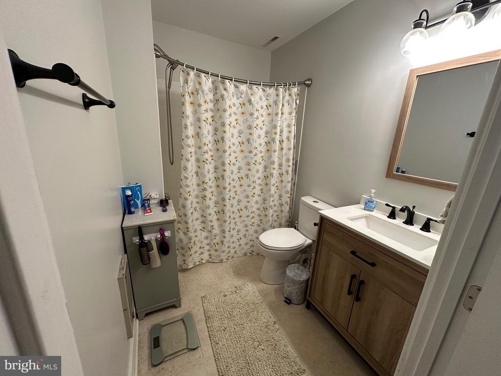 822 Caroline Street - Photo 8