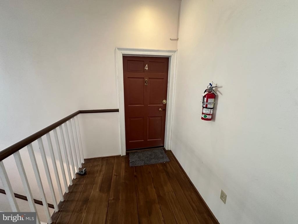 822 Caroline Street - Photo 1