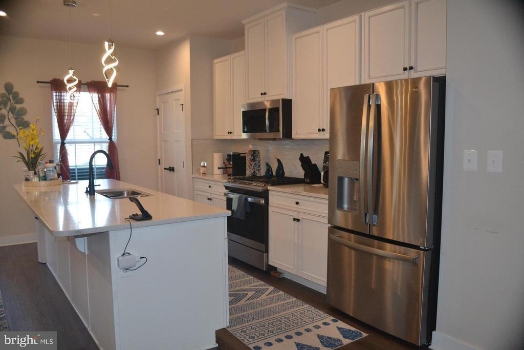 1015 Rampart Drive - Photo 8