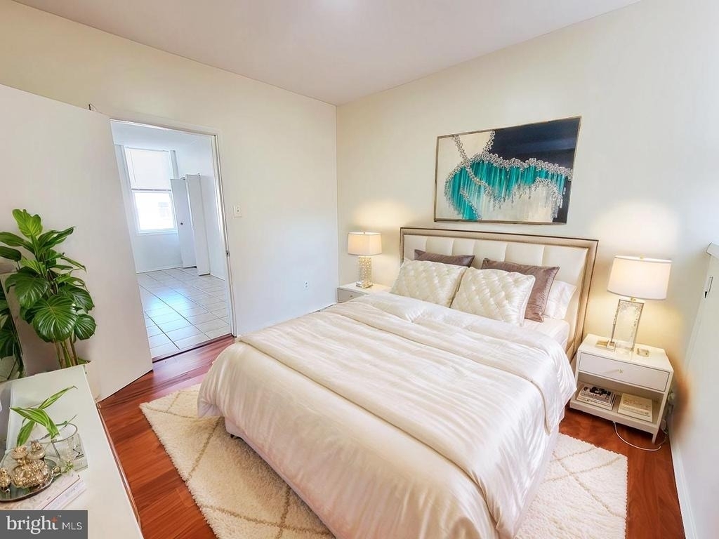 2987 Frankford Avenue - Photo 4
