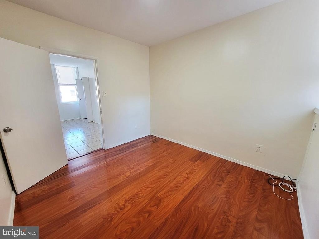 2987 Frankford Avenue - Photo 3