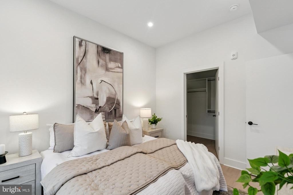 20 W Allens Lane - Photo 5