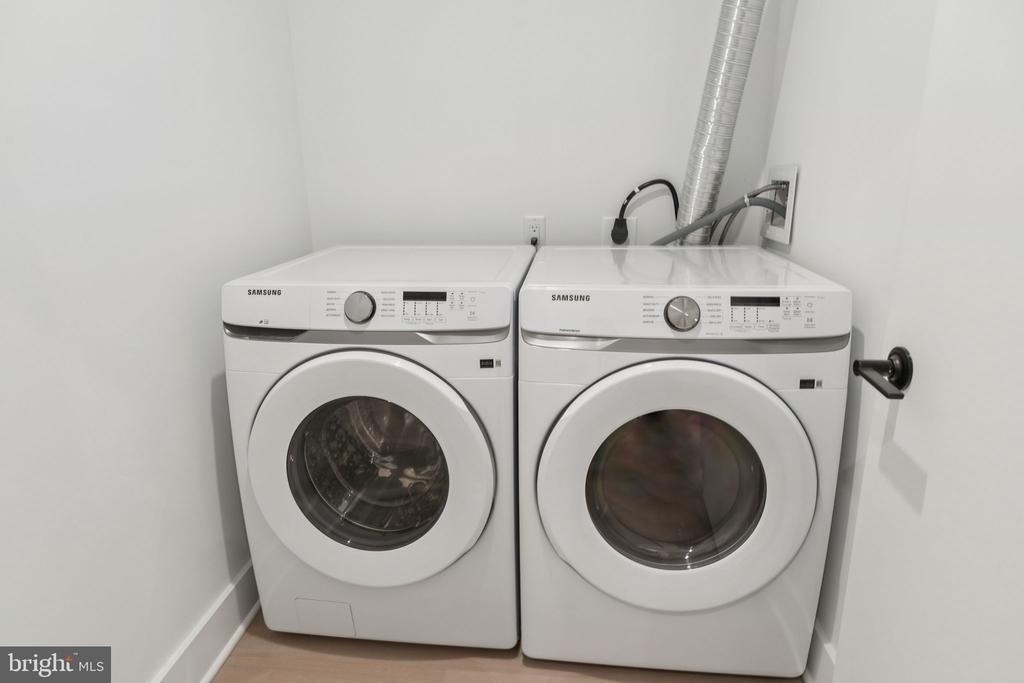 20 W Allens Lane - Photo 12