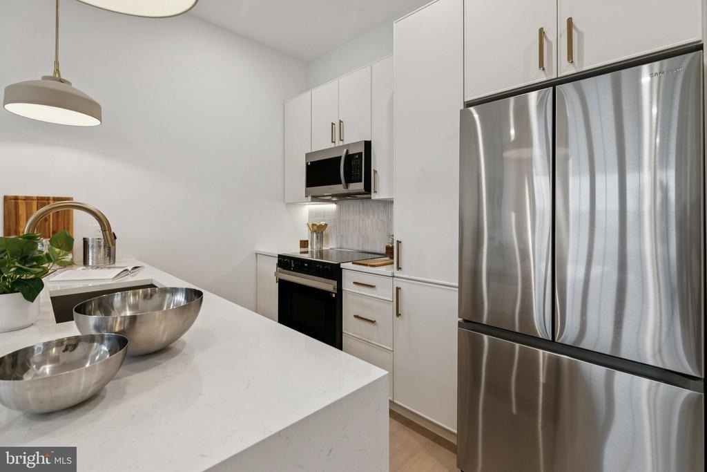 20 W Allens Lane - Photo 20