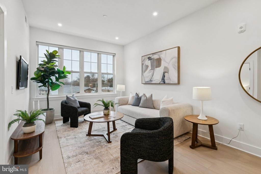 20 W Allens Lane - Photo 6