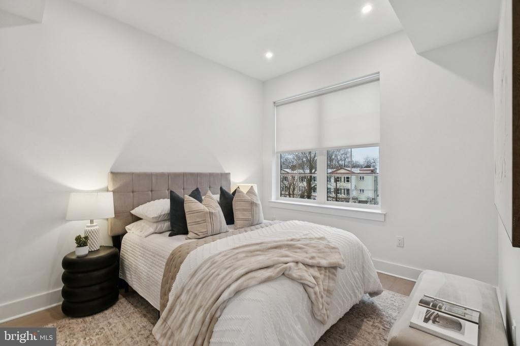 20 W Allens Lane - Photo 10
