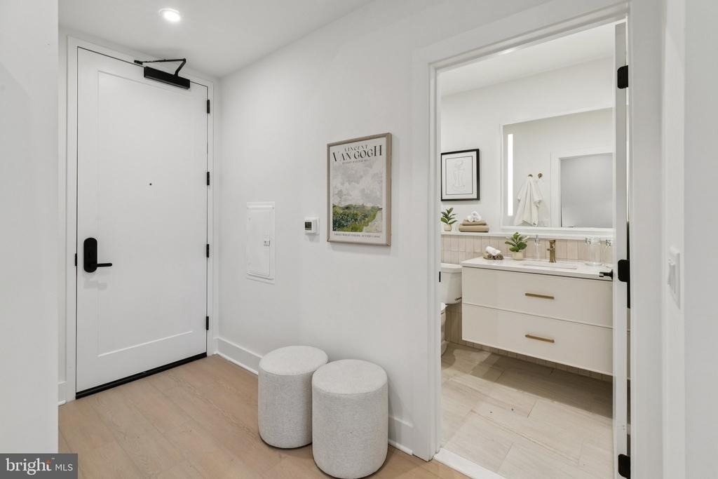 20 W Allens Lane - Photo 2