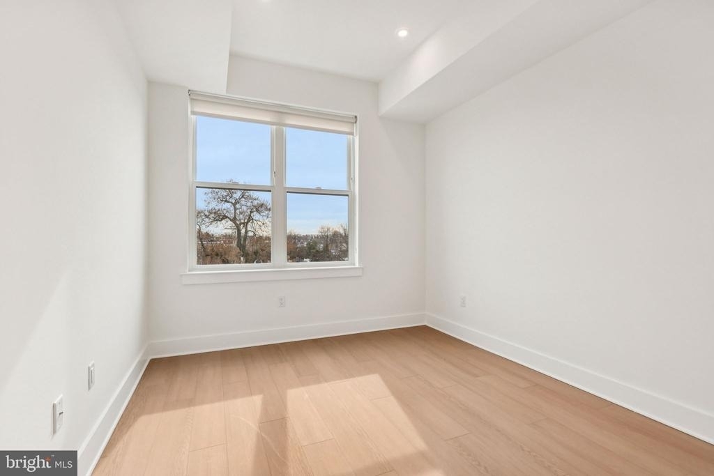 20 W Allens Lane - Photo 16