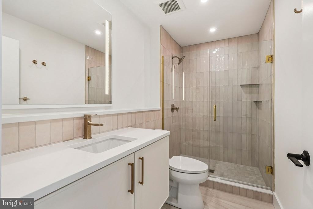 20 W Allens Lane - Photo 14