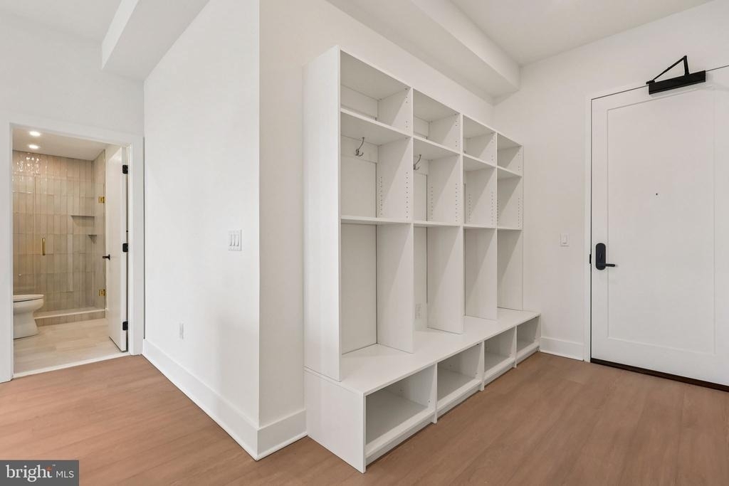 20 W Allens Lane - Photo 5