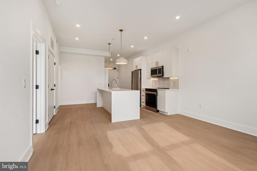 20 W Allens Lane - Photo 7
