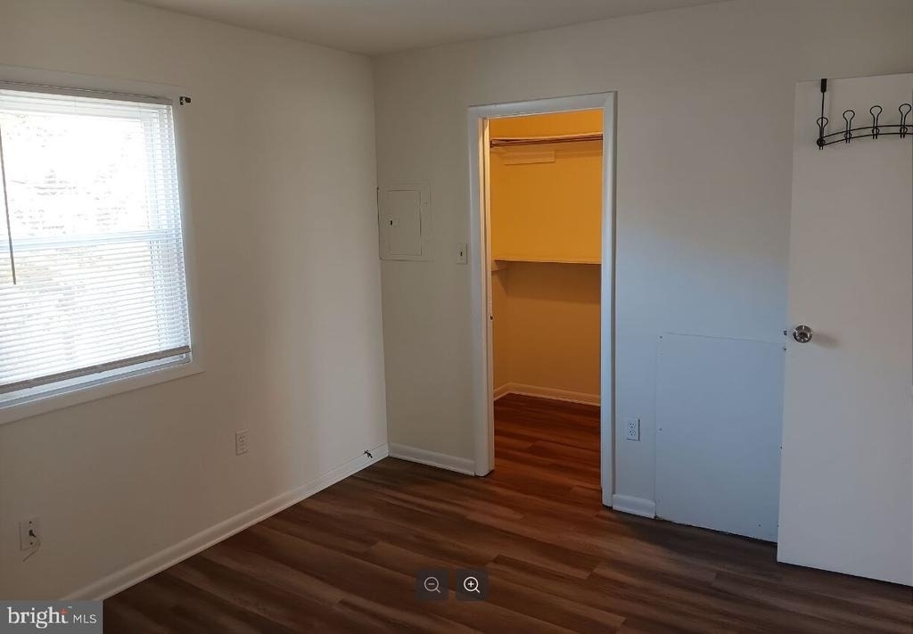 5304 Jackson Street - Photo 4