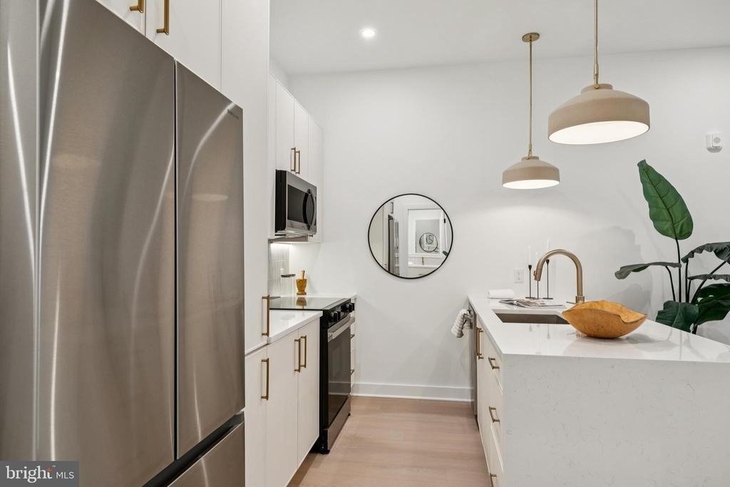 20 W Allens Lane - Photo 11