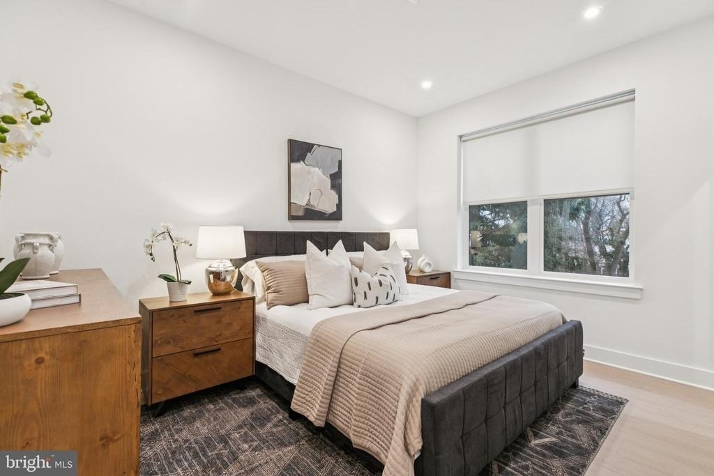 20 W Allens Lane - Photo 23