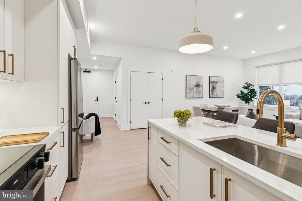 20 W Allens Lane - Photo 13