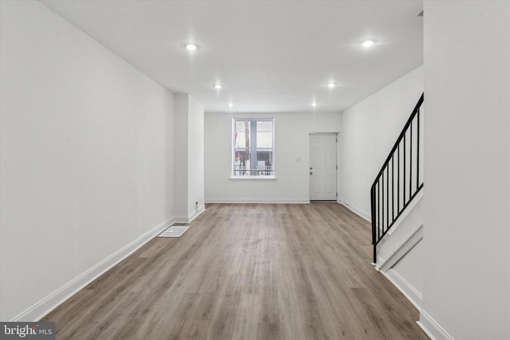 1761 N Newkirk Street - Photo 4