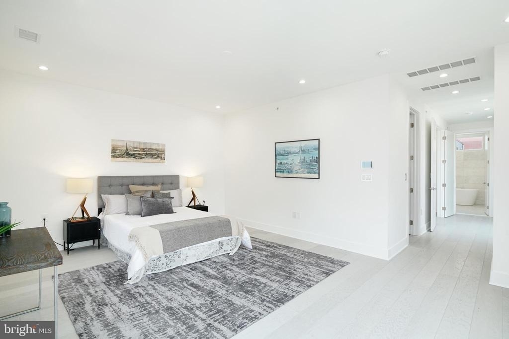 142r S Front Street - Photo 10