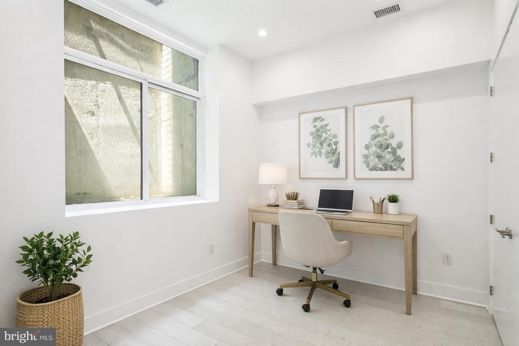 142r S Front Street - Photo 32