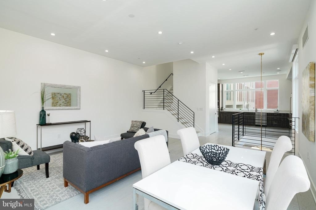 142r S Front Street - Photo 6