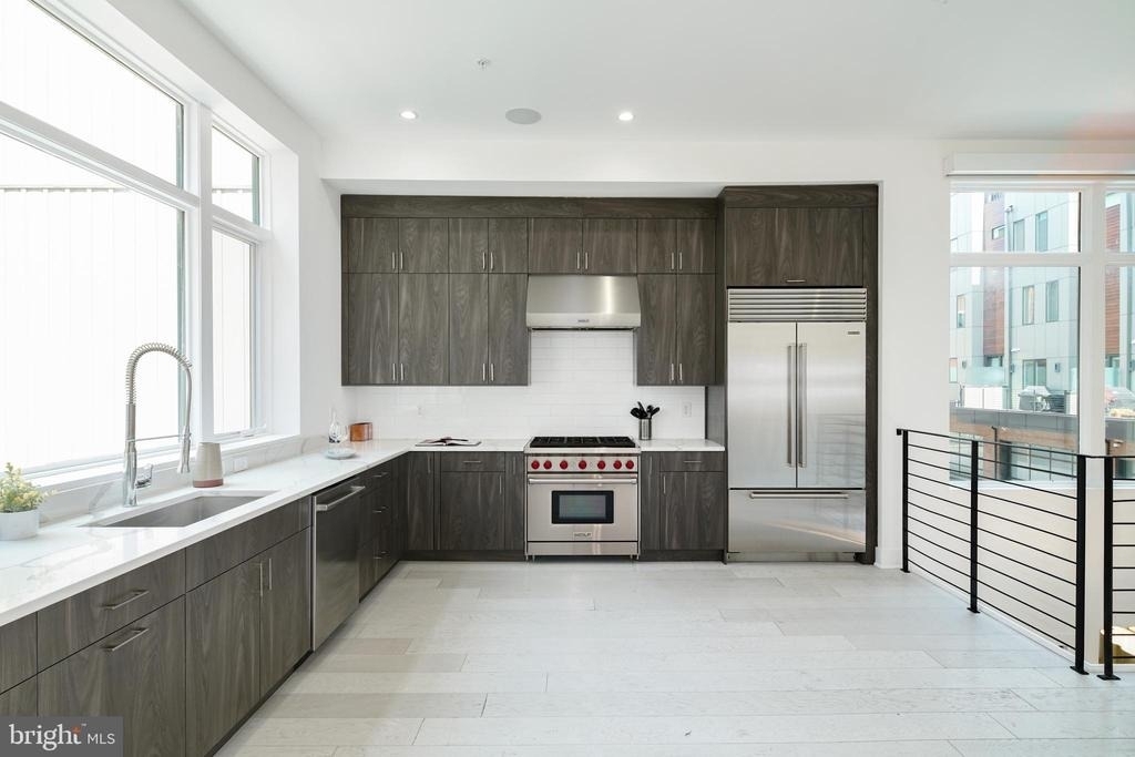 142r S Front Street - Photo 0