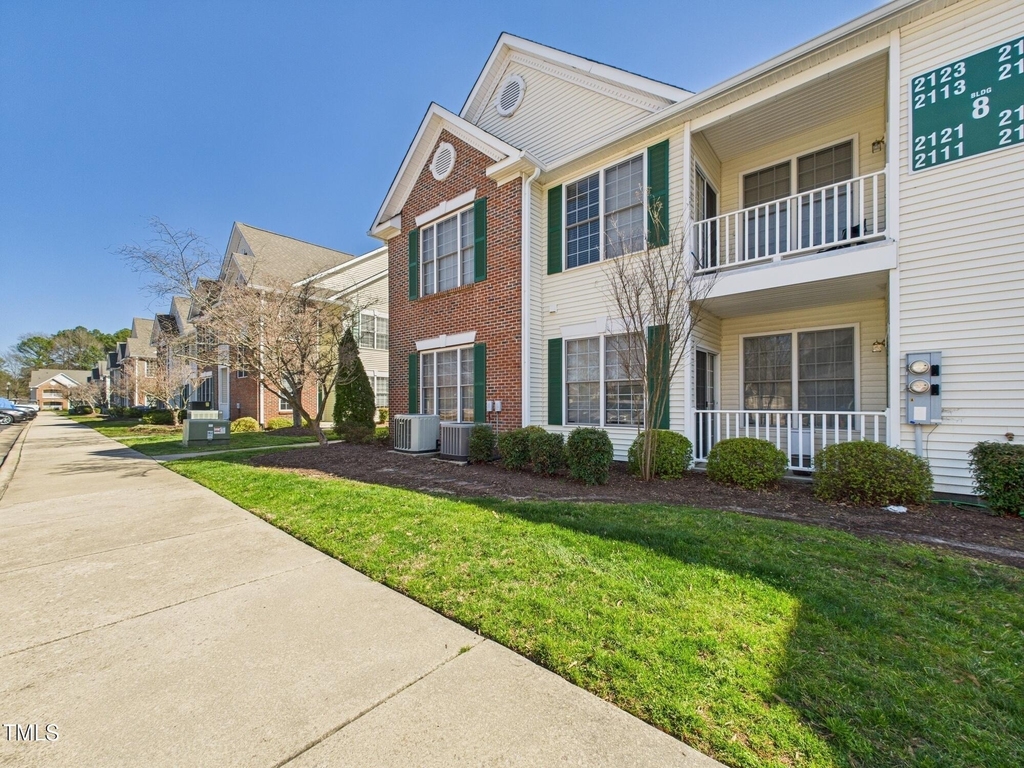 2111 Kudrow Lane - Photo 38