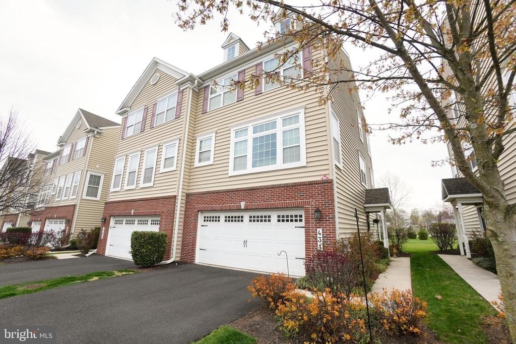 431 Williamson Court - Photo 1