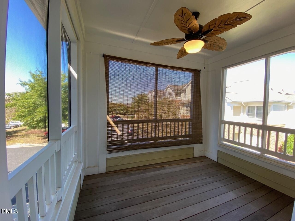 421 Waterford Lake Drive - Photo 16
