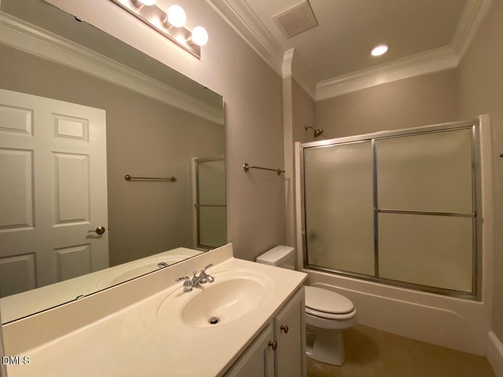 421 Waterford Lake Drive - Photo 10