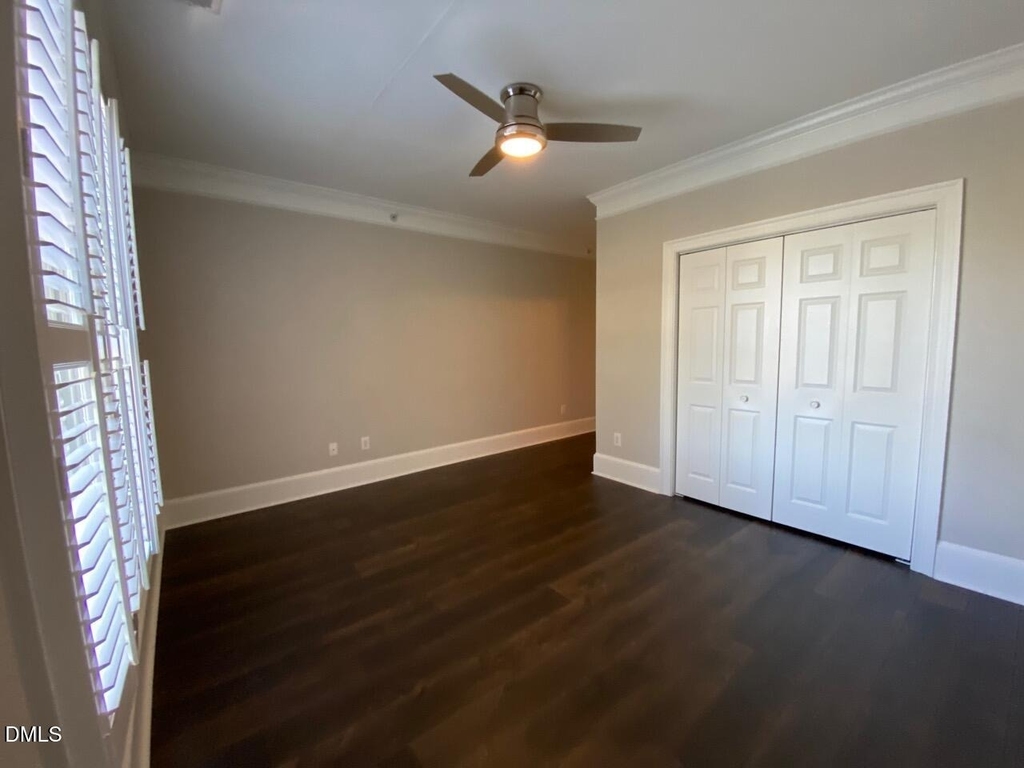 421 Waterford Lake Drive - Photo 9