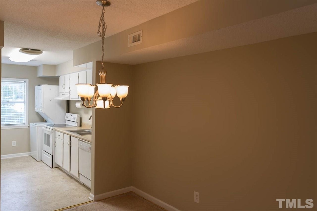 109 Scott Lane - Photo 3