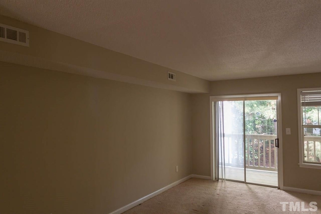 109 Scott Lane - Photo 4