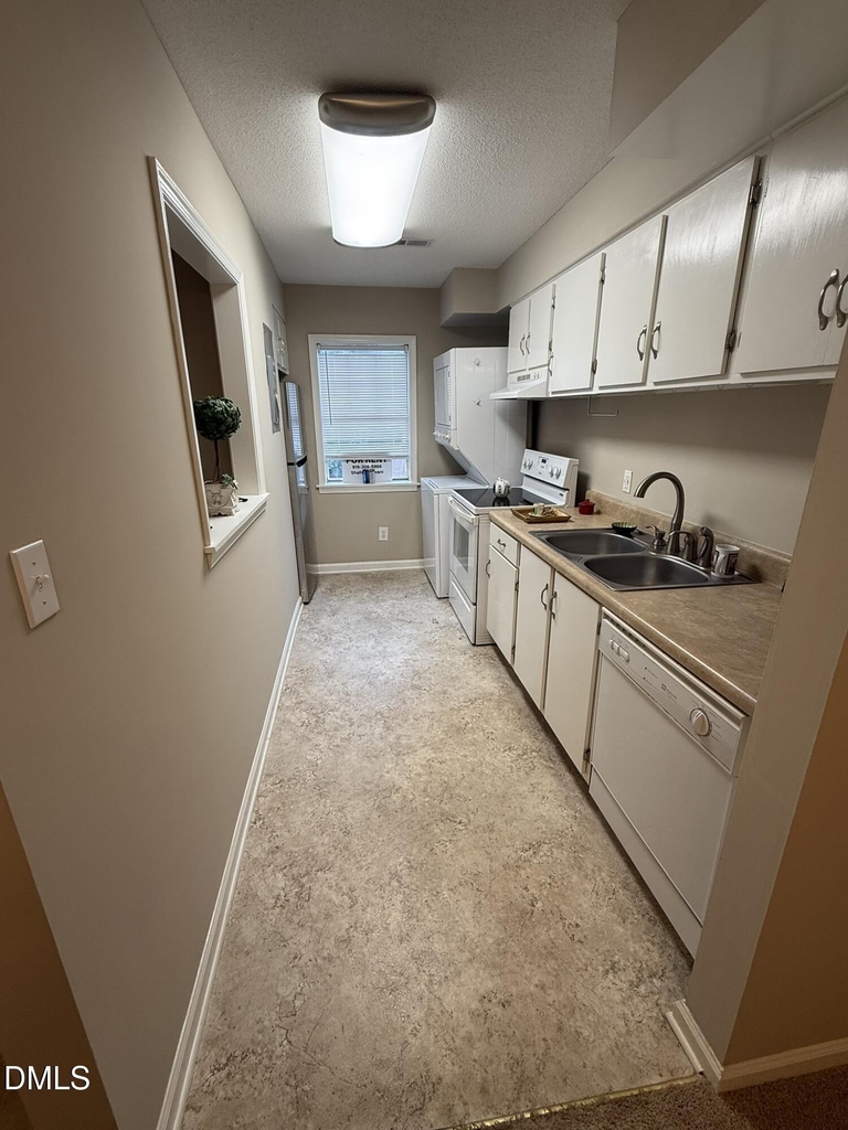 109 Scott Lane - Photo 2