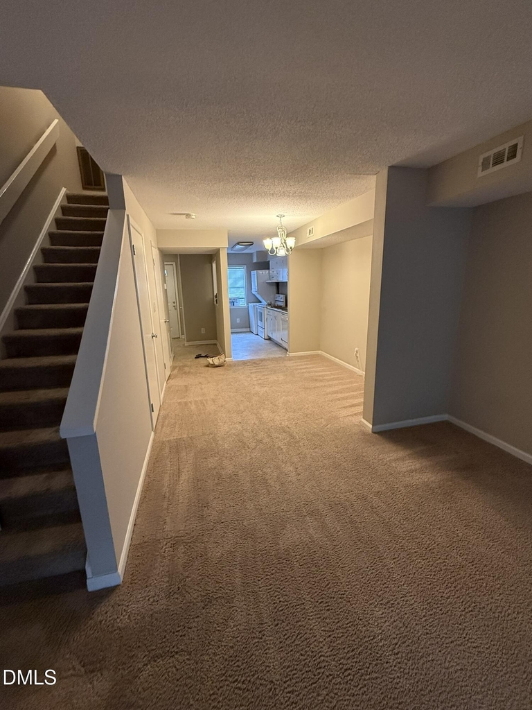 109 Scott Lane - Photo 9