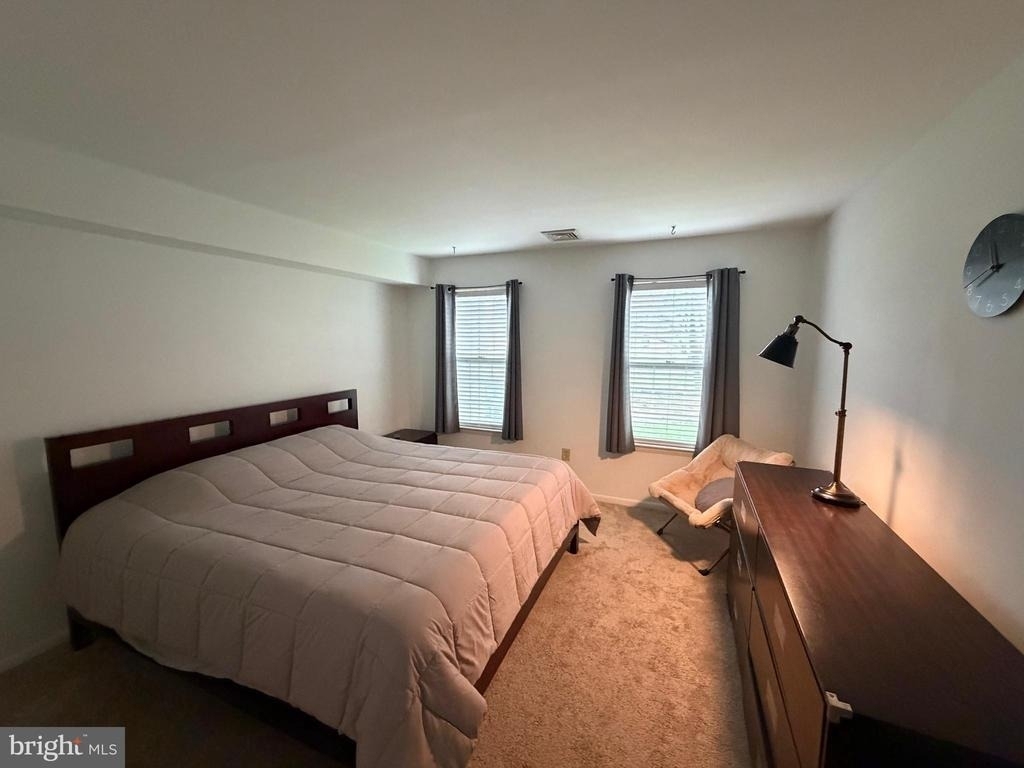 106 Pinewood Drive - Photo 2