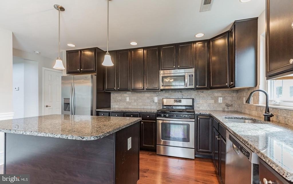 507 Lexington Mews - Photo 1