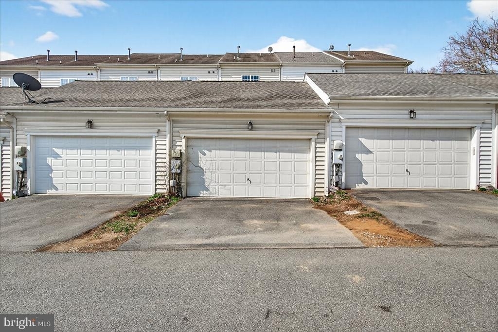 910 Featherstone Street - Photo 33
