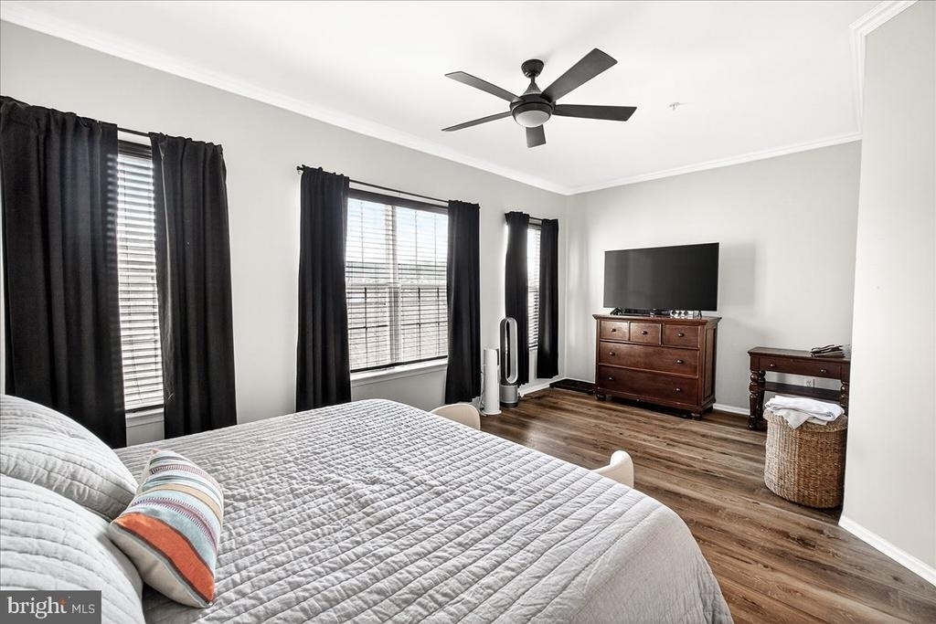 910 Featherstone Street - Photo 16